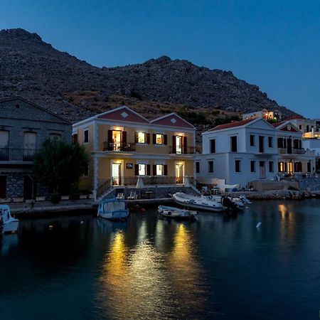 Perla Di Mare Apartment Сими Екстериор снимка