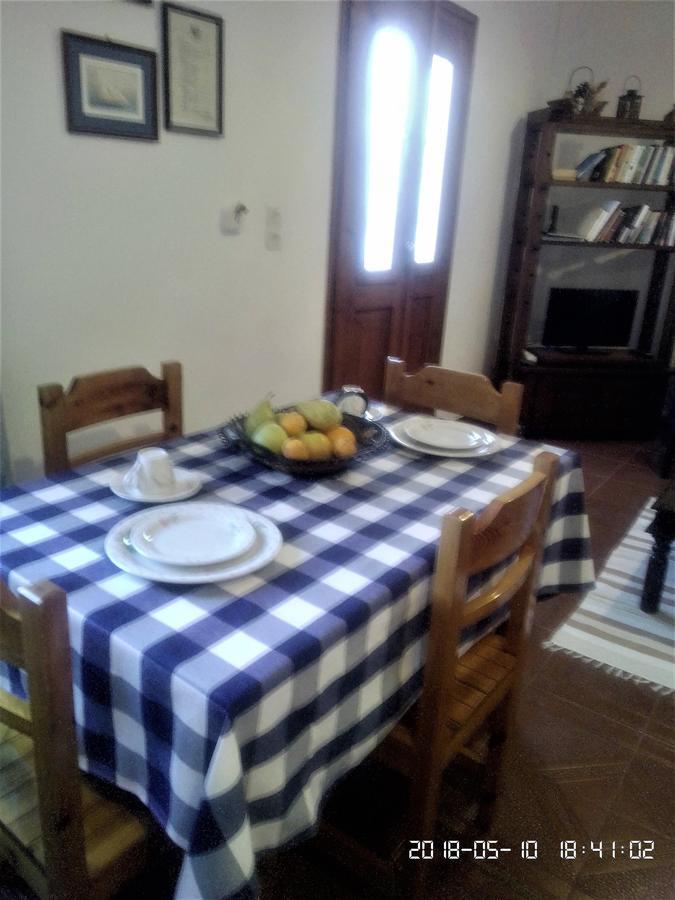 Perla Di Mare Apartment Сими Екстериор снимка