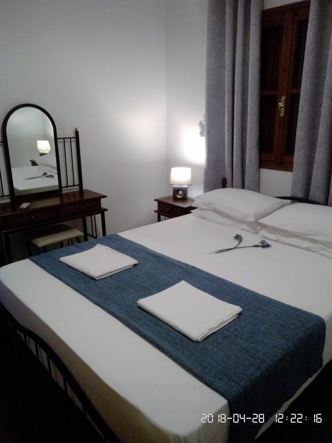 Perla Di Mare Apartment Сими Екстериор снимка