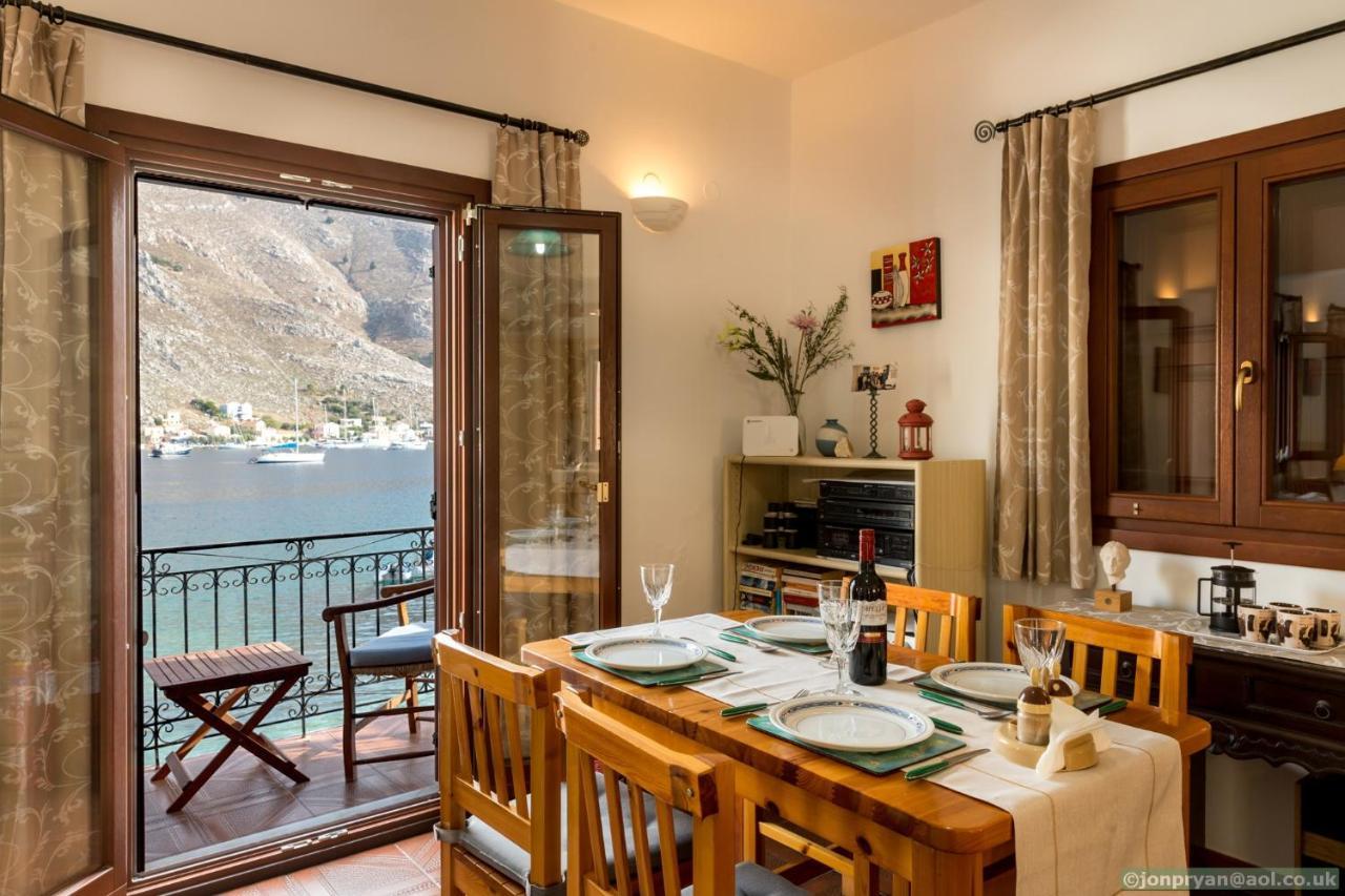 Perla Di Mare Apartment Сими Екстериор снимка