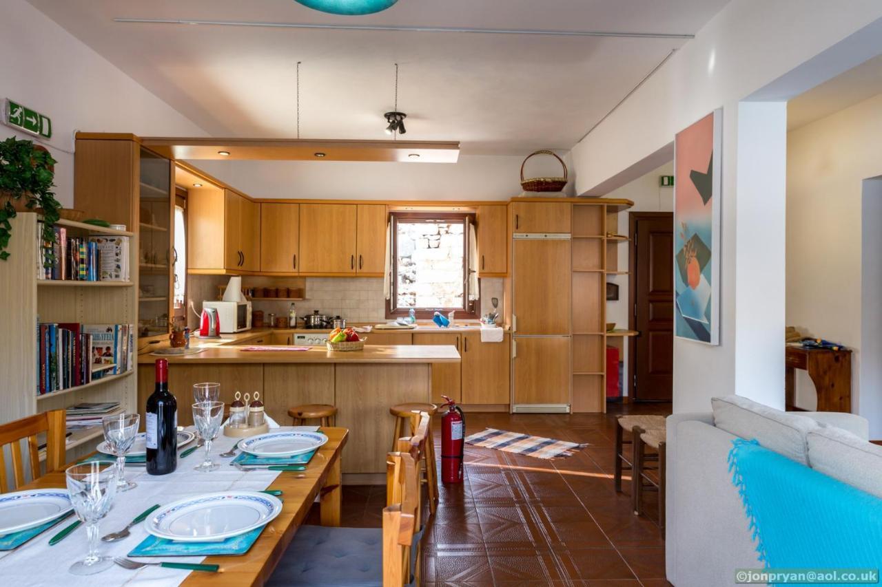 Perla Di Mare Apartment Сими Екстериор снимка