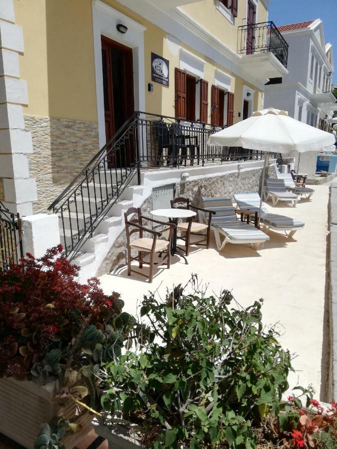 Perla Di Mare Apartment Сими Екстериор снимка