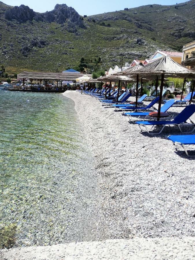 Perla Di Mare Apartment Сими Екстериор снимка