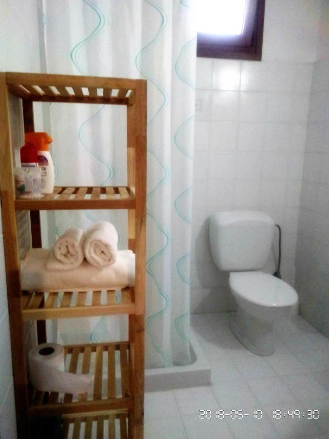 Perla Di Mare Apartment Сими Екстериор снимка